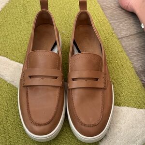 Vionic Uptown Leather Loafers